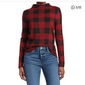BeachLunchLounge Red & Black Plaid Knit Top